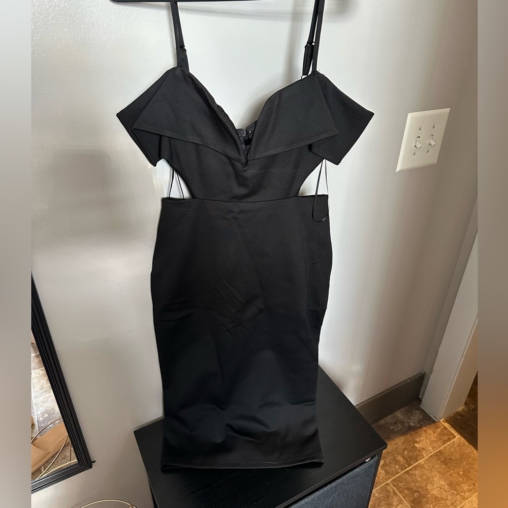 Women’s Fashion Dress Size Small.